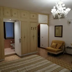 Szálloda Orion, Velence